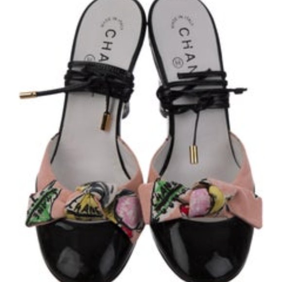 CHANEL Patent Leather Printed D'Orsay Pumps